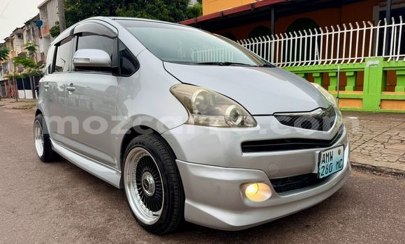 Comprar Usado Toyota Ractis Prata Carro em Maputo em Maputo Comprar Usado Toyota Ractis Prata Carro em Maputo em Maputo