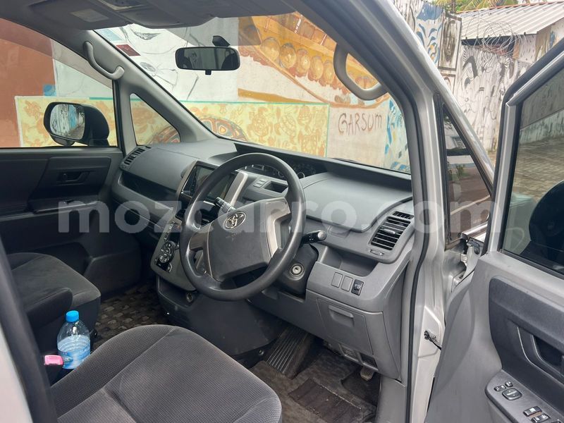 Big with watermark toyota noah maputo maputo 41744