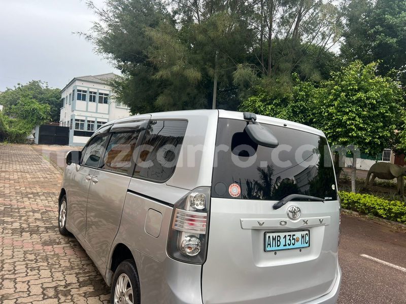 Big with watermark toyota noah maputo maputo 41744