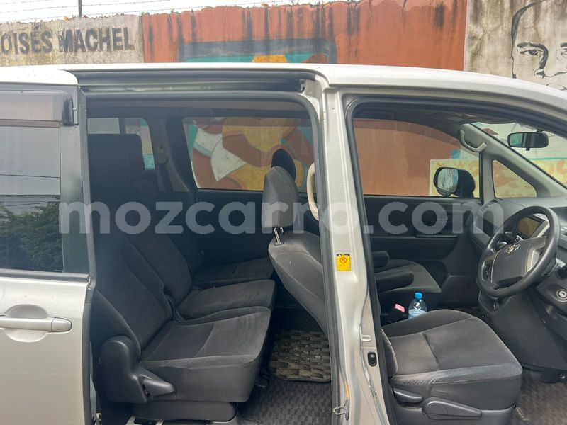 Big with watermark toyota noah maputo maputo 41744