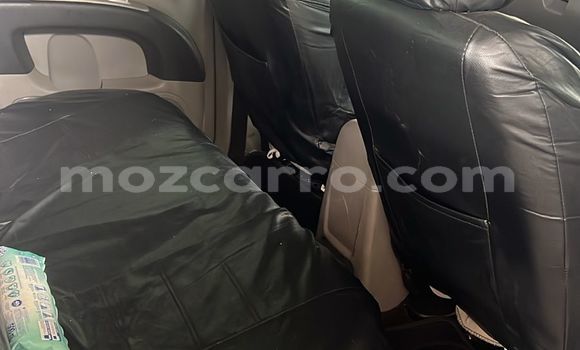Comprar Usado Mitsubishi L200 Branco Carro em Maputo em Maputo Comprar Usado Mitsubishi L200 Branco Carro em Maputo em Maputo