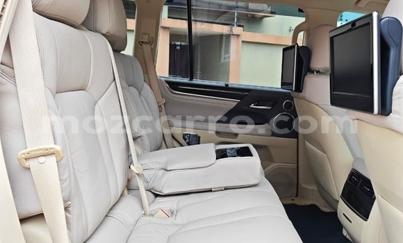 Comprar Usado Lexus LX 570 Preto Carro em Maputo em Maputo Comprar Usado Lexus LX 570 Preto Carro em Maputo em Maputo
