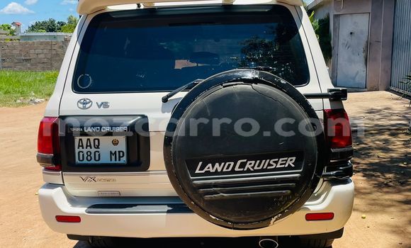 Comprar Usado Toyota Land Cruiser Branco Carro em Maputo em Maputo Comprar Usado Toyota Land Cruiser Branco Carro em Maputo em Maputo