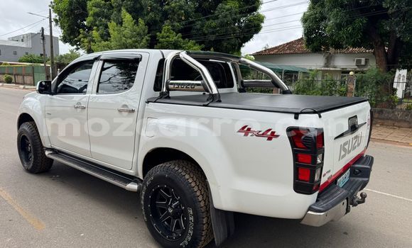 Nunua Ilio tumika Isuzu D-MAX Nyeupe Gari ndani ya Maputo nchini Maputo Nunua Ilio tumika Isuzu D-MAX Nyeupe Gari ndani ya Maputo nchini Maputo