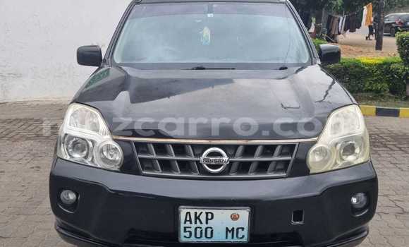 Nunua Ilio tumika Nissan X-Trail Nyeusi Gari ndani ya Maputo nchini Maputo