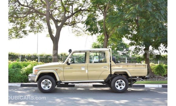 Buy Import Toyota Land Cruiser Beige Car in Import - Dubai in Cabo Delgado Buy Import Toyota Land Cruiser Beige Car in Import - Dubai in Cabo Delgado