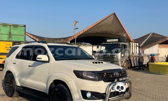 Comprar Usado Toyota Fortuner Branco Carro em Maputo em Maputo Comprar Usado Toyota Fortuner Branco Carro em Maputo em Maputo