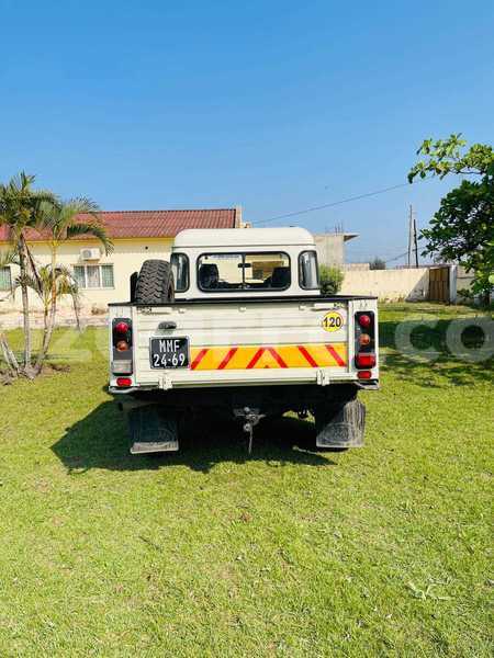 Big with watermark land rover defender maputo maputo 41786