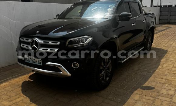 Comprar Usado Mercedes-Benz GLC 250D Preto Carro em Maputo em Maputo Comprar Usado Mercedes-Benz GLC 250D Preto Carro em Maputo em Maputo