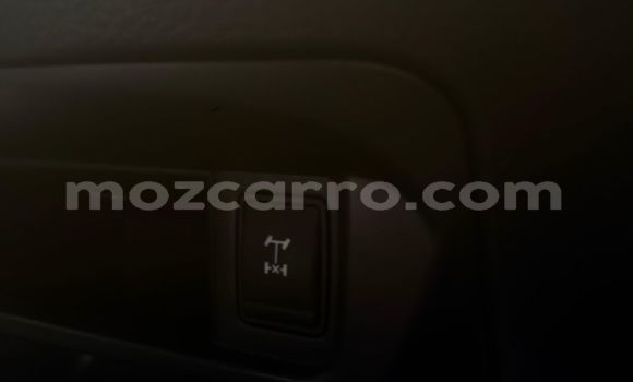 Comprar Usado Nissan Navara Branco Carro em Maputo em Maputo Comprar Usado Nissan Navara Branco Carro em Maputo em Maputo
