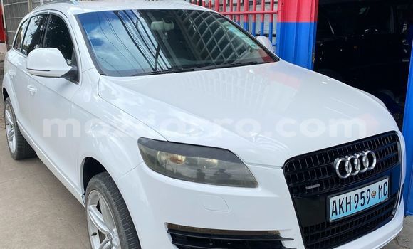 Comprar Usado Audi Q5 Branco Carro em Maputo em Maputo Comprar Usado Audi Q5 Branco Carro em Maputo em Maputo