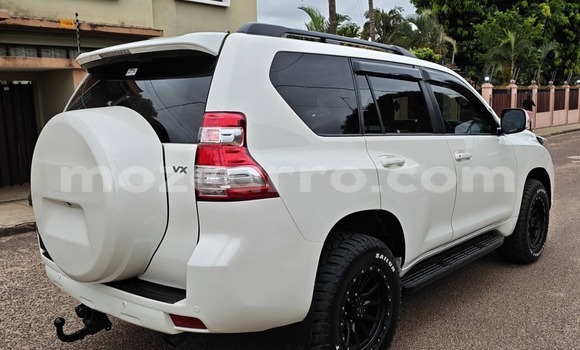 Buy Used Toyota Land Cruiser Prado White Car in Maputo in Maputo Buy Used Toyota Land Cruiser Prado White Car in Maputo in Maputo