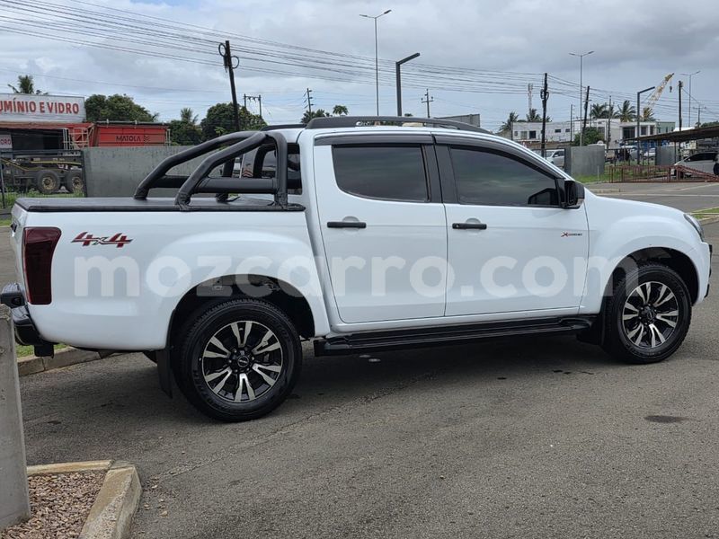 Big with watermark isuzu d max maputo maputo 41852