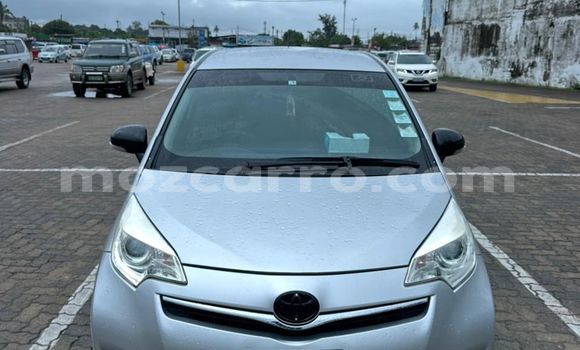 Comprar Usado Toyota Ractis Prata Carro em Maputo em Maputo