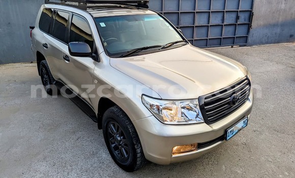 Comprar Usado Toyota Land Cruiser Bege Carro em Maputo em Maputo Comprar Usado Toyota Land Cruiser Bege Carro em Maputo em Maputo