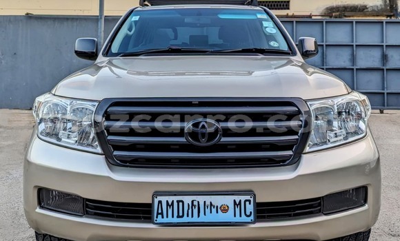 Buy Used Toyota Land Cruiser Beige Car in Maputo in Maputo Buy Used Toyota Land Cruiser Beige Car in Maputo in Maputo