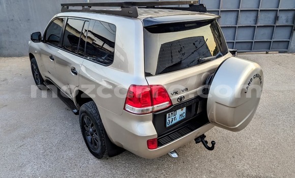Buy Used Toyota Land Cruiser Beige Car in Maputo in Maputo Buy Used Toyota Land Cruiser Beige Car in Maputo in Maputo