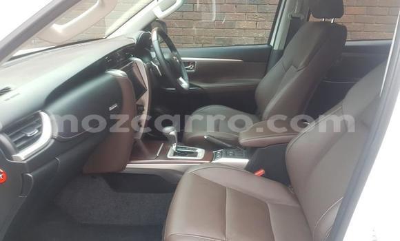 Buy Used Toyota Fortuner White Car in Maputo in Maputo Buy Used Toyota Fortuner White Car in Maputo in Maputo