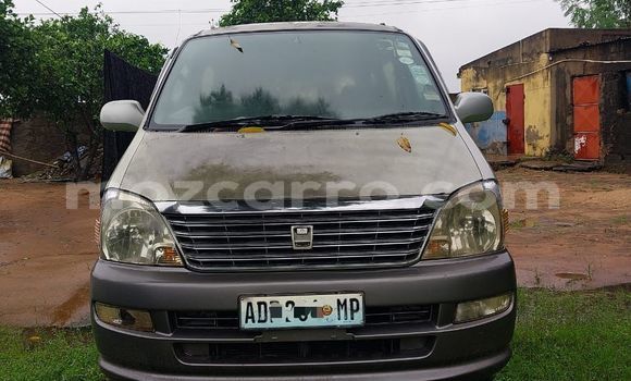 Nunua Ilio tumika Toyota Regius Fedha Gari ndani ya Maputo nchini Maputo Nunua Ilio tumika Toyota Regius Fedha Gari ndani ya Maputo nchini Maputo