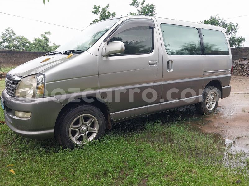 Big with watermark toyota regius maputo maputo 41865