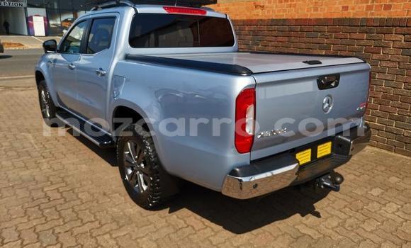 Buy Used Mercedes‒Benz W29 Silver Car in Maputo in Maputo Buy Used Mercedes‒Benz W29 Silver Car in Maputo in Maputo