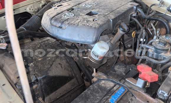 Nunua Ilio tumika Toyota Hilux Brown Gari ndani ya Maputo nchini Maputo Nunua Ilio tumika Toyota Hilux Brown Gari ndani ya Maputo nchini Maputo