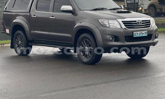 Comprar Usado Toyota Hilux Prata Carro em Maputo em Maputo Comprar Usado Toyota Hilux Prata Carro em Maputo em Maputo