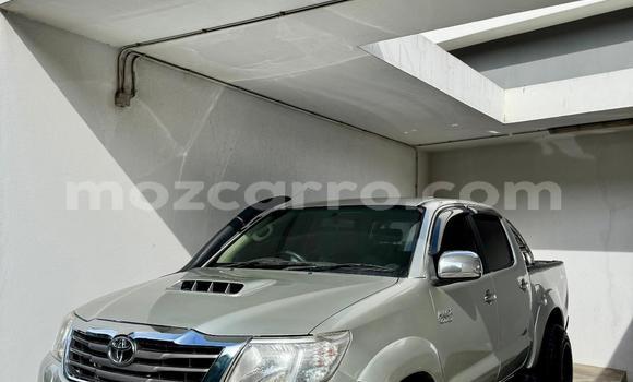 Comprar Usado Toyota Hilux Prata Carro em Maputo em Maputo Comprar Usado Toyota Hilux Prata Carro em Maputo em Maputo