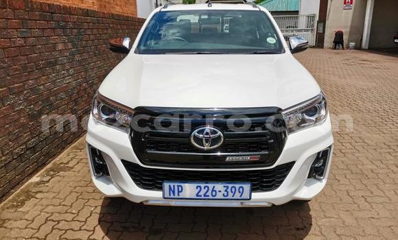 Buy Used Toyota Hilux White Car in Maputo in Maputo Buy Used Toyota Hilux White Car in Maputo in Maputo