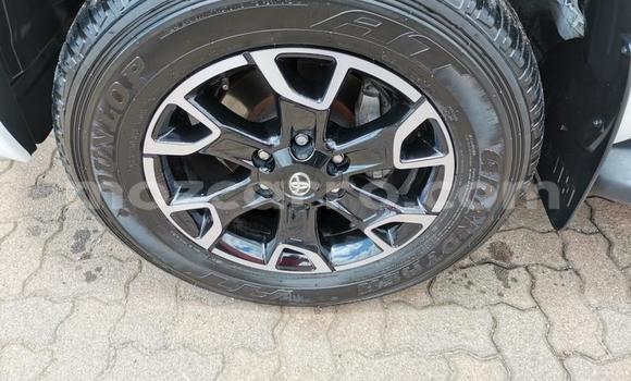 Buy Used Toyota Hilux White Car in Maputo in Maputo Buy Used Toyota Hilux White Car in Maputo in Maputo