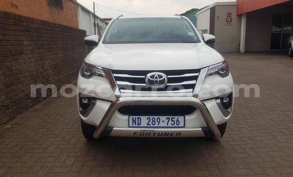 Buy Used Toyota Fortuner White Car in Maputo in Maputo Buy Used Toyota Fortuner White Car in Maputo in Maputo