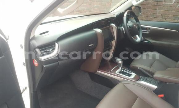 Buy Used Toyota Fortuner White Car in Maputo in Maputo Buy Used Toyota Fortuner White Car in Maputo in Maputo