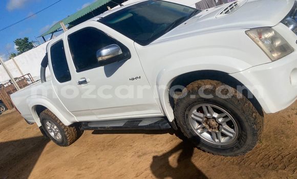 Tenga Tsaru Isuzu KB Chena Mota in Maputo in Maputo Tenga Tsaru Isuzu KB Chena Mota in Maputo in Maputo