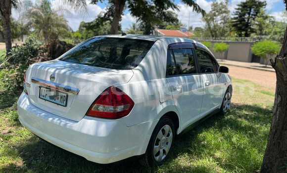 Comprar Usado Nissan Tiida Branco Carro em Maputo em Maputo Comprar Usado Nissan Tiida Branco Carro em Maputo em Maputo