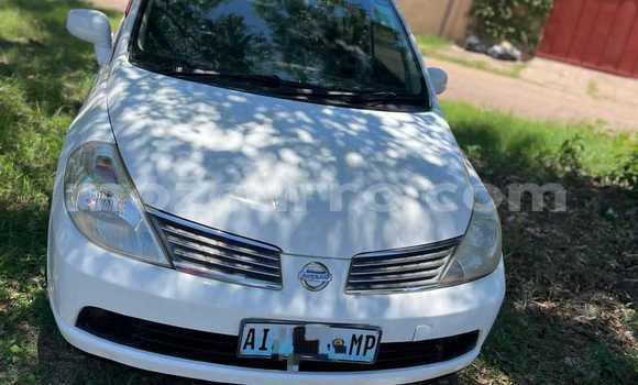 Comprar Usado Nissan Tiida Branco Carro em Maputo em Maputo Comprar Usado Nissan Tiida Branco Carro em Maputo em Maputo