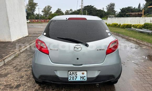 Comprar Usado Mazda Demio Azul Carro em Maputo em Maputo Comprar Usado Mazda Demio Azul Carro em Maputo em Maputo
