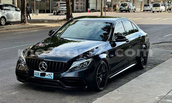 Tenga Tsaru Mercedes‒Benz C-Class Nhema Mota in Maputo in Maputo