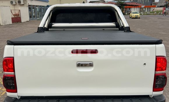 Comprar Usado Toyota Hilux Branco Carro em Maputo em Maputo Comprar Usado Toyota Hilux Branco Carro em Maputo em Maputo