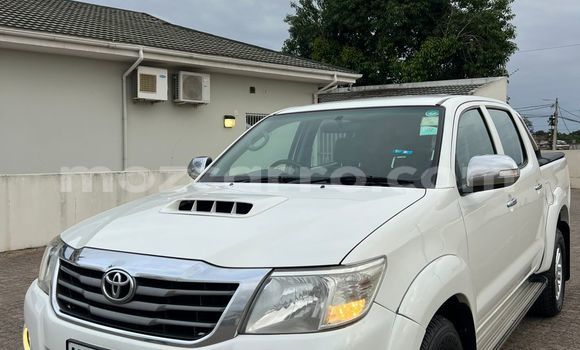 Comprar Usado Toyota Hilux Branco Carro em Maputo em Maputo Comprar Usado Toyota Hilux Branco Carro em Maputo em Maputo
