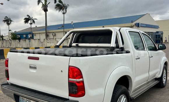 Comprar Usado Toyota Hilux Branco Carro em Maputo em Maputo Comprar Usado Toyota Hilux Branco Carro em Maputo em Maputo