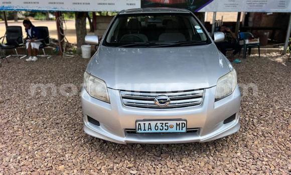 Comprar Usado Toyota Axio Prata Carro em Maputo em Maputo