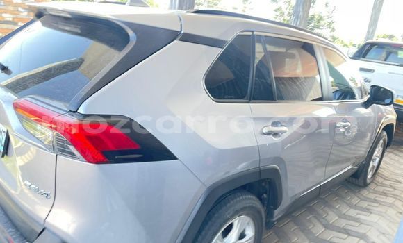 Comprar Usado Toyota RAV4 Prata Carro em Maputo em Maputo Comprar Usado Toyota RAV4 Prata Carro em Maputo em Maputo
