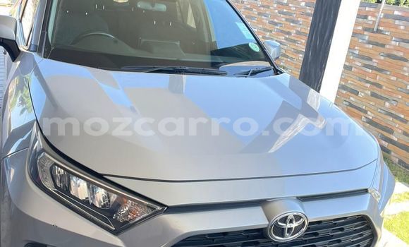 Comprar Usado Toyota RAV4 Prata Carro em Maputo em Maputo Comprar Usado Toyota RAV4 Prata Carro em Maputo em Maputo