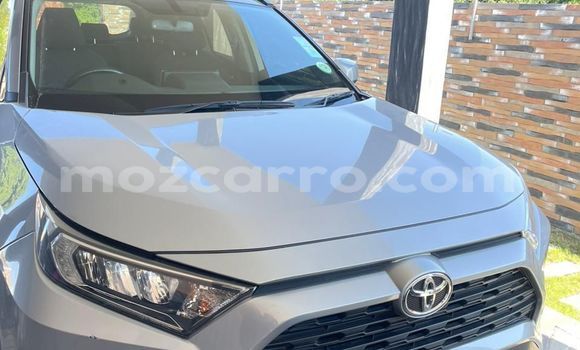 Comprar Usado Toyota RAV4 Prata Carro em Maputo em Maputo Comprar Usado Toyota RAV4 Prata Carro em Maputo em Maputo