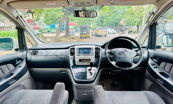 Comprar Usado Toyota Alphard Branco Carro em Maputo em Maputo Comprar Usado Toyota Alphard Branco Carro em Maputo em Maputo