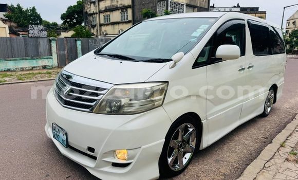 Comprar Usado Toyota Alphard Branco Carro em Maputo em Maputo Comprar Usado Toyota Alphard Branco Carro em Maputo em Maputo