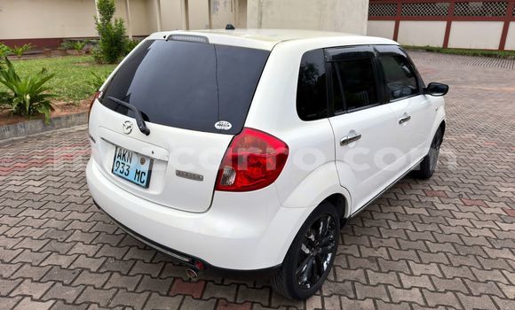 Nunua Ilio tumika Mazda Verisa Nyeupe Gari ndani ya Maputo nchini Maputo Nunua Ilio tumika Mazda Verisa Nyeupe Gari ndani ya Maputo nchini Maputo