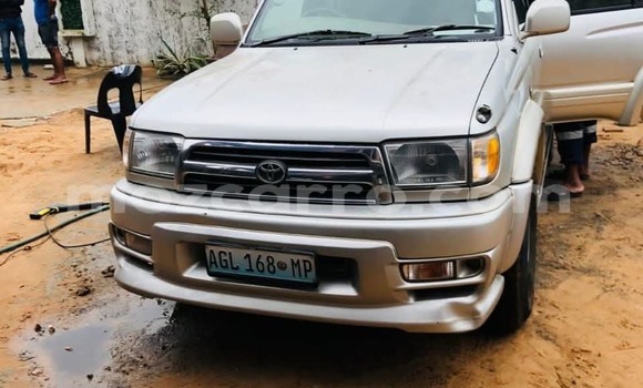 Nunua Ilio tumika Toyota Hilux Surf Other Gari ndani ya Maputo nchini Maputo Nunua Ilio tumika Toyota Hilux Surf Other Gari ndani ya Maputo nchini Maputo