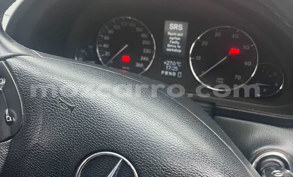 Tenga Tsaru Mercedes‒Benz C-Class Sirivha Mota in Maputo in Maputo Tenga Tsaru Mercedes‒Benz C-Class Sirivha Mota in Maputo in Maputo