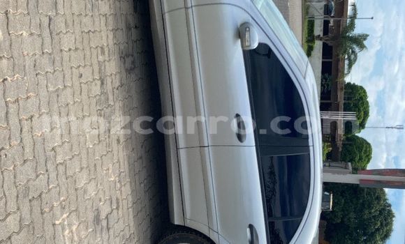 Tenga Tsaru Mercedes‒Benz C-Class Sirivha Mota in Maputo in Maputo Tenga Tsaru Mercedes‒Benz C-Class Sirivha Mota in Maputo in Maputo